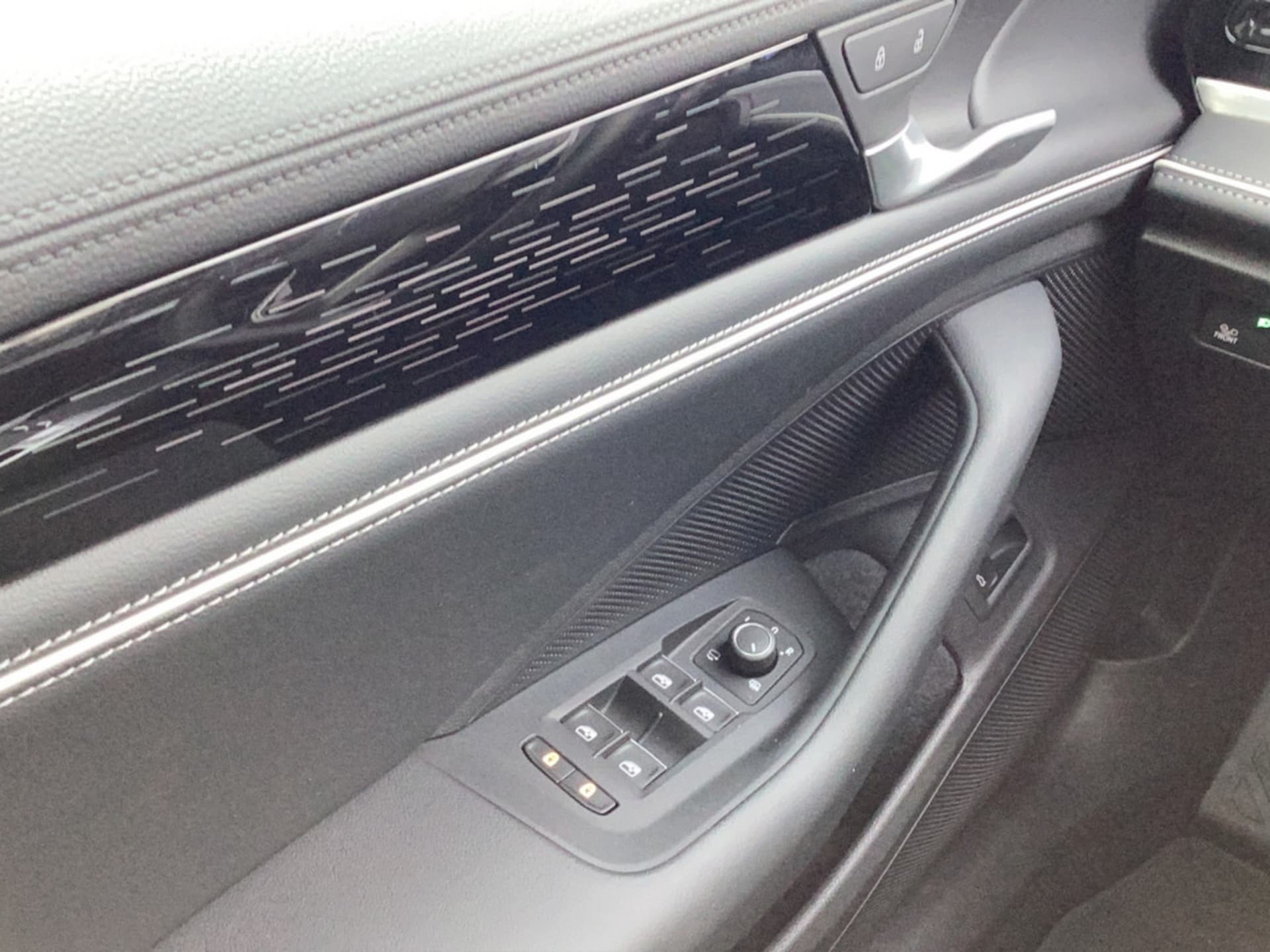 Volkswagen Passat Elegance