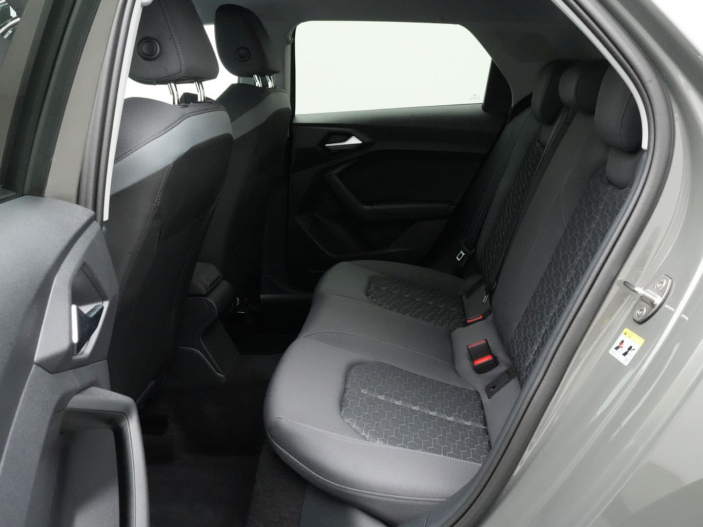 Bild über Audi A1 Sportback S line 25 TFSI S tronic - für weitere Informationen kontaktieren Sie den Audi Partner