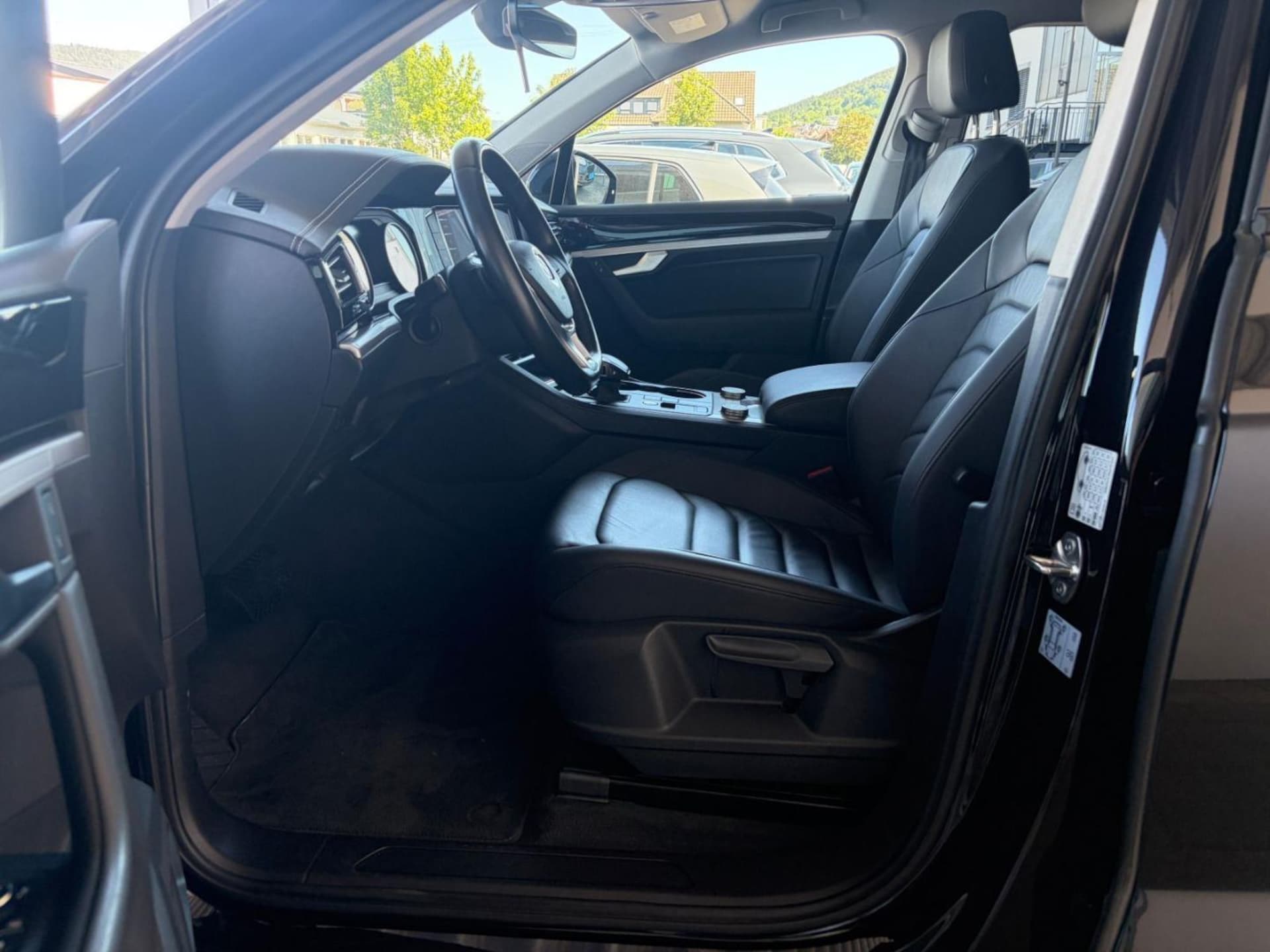 Volkswagen Touareg Basis-Modell