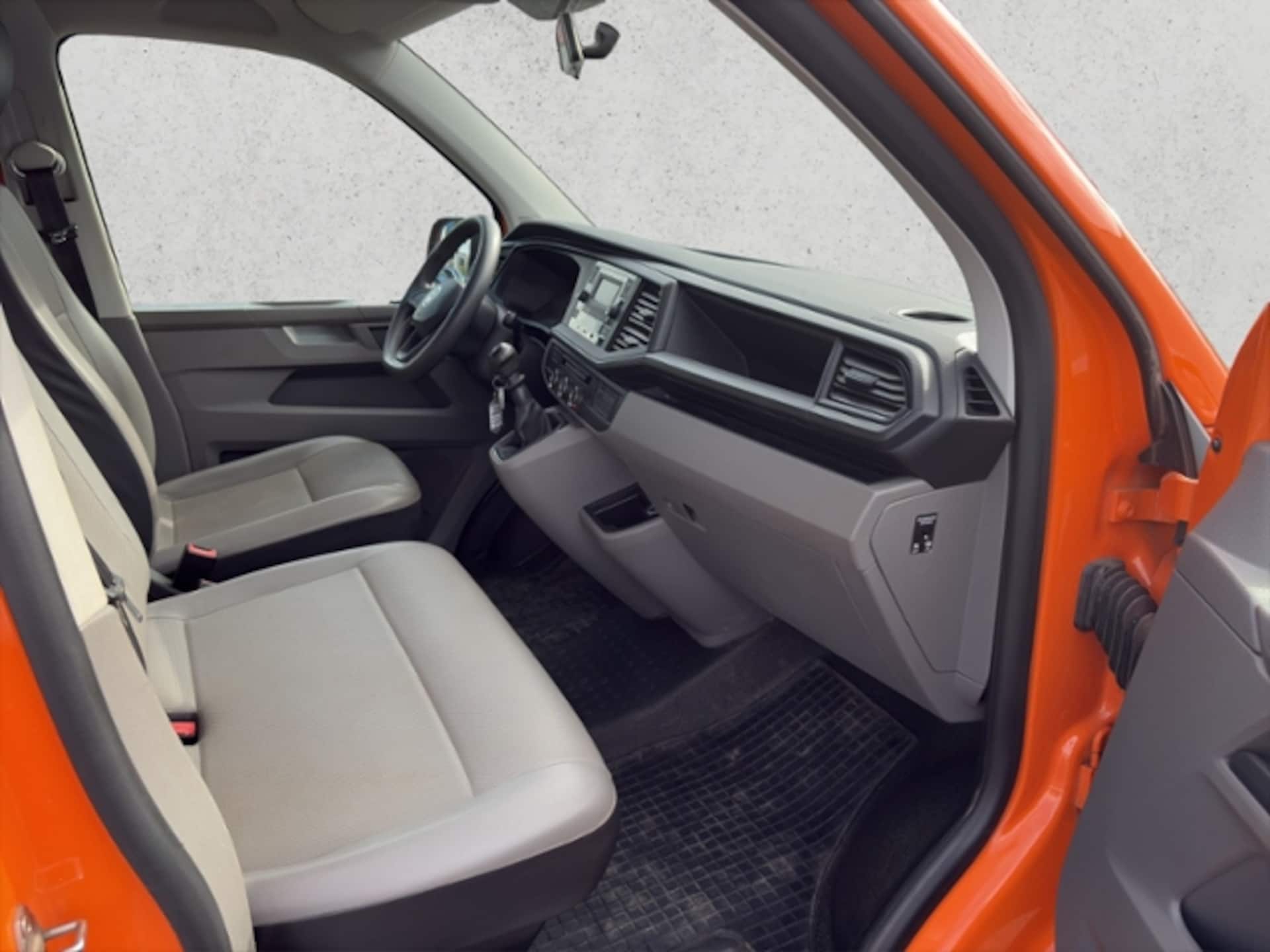Volkswagen T6.1 Transporter Pritschenwagen Doppelkabine