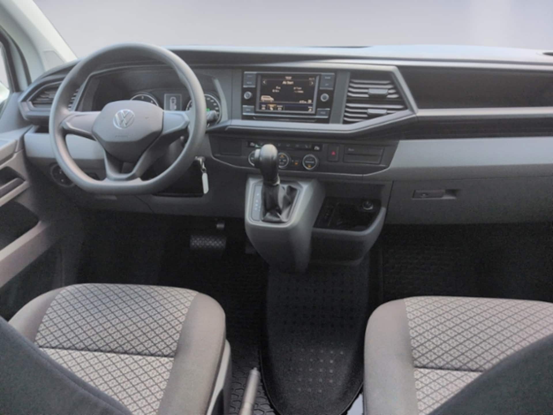 Volkswagen T6.1 Caravelle langer Radstand Trendline
