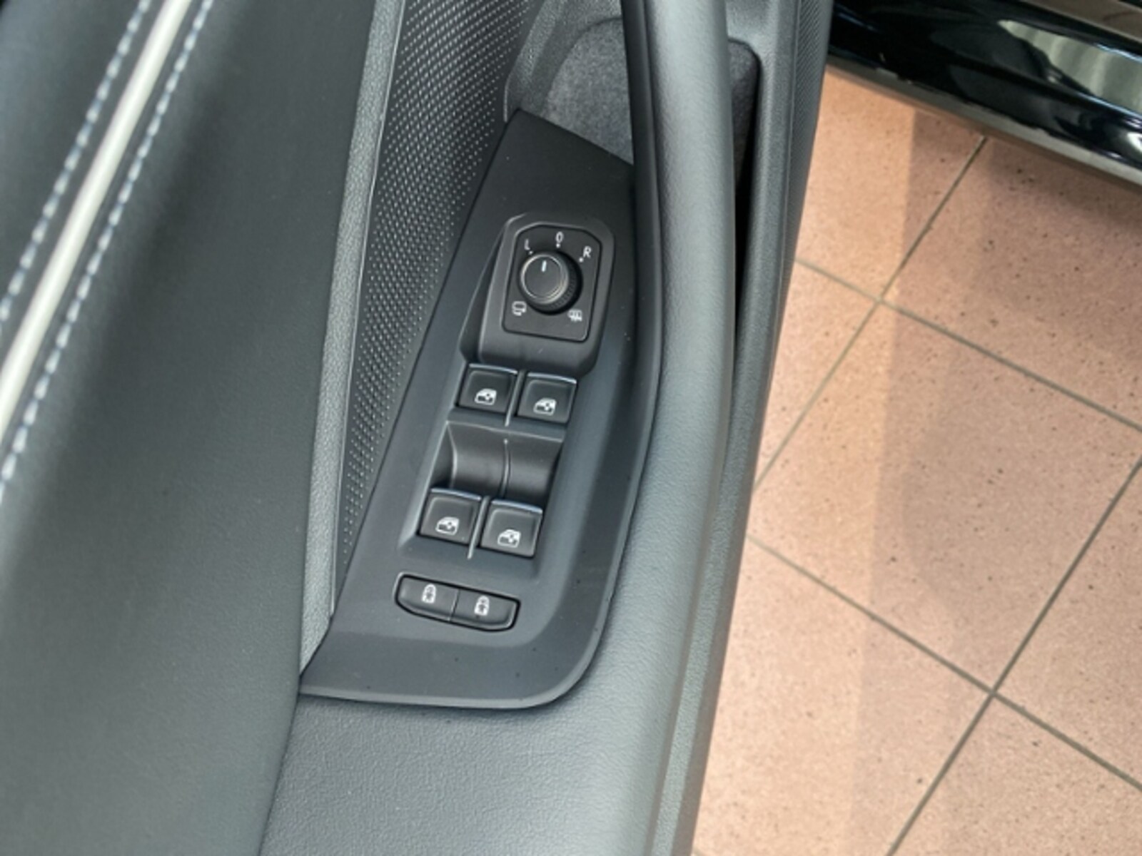 Volkswagen Passat – Bild 23