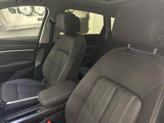 2023 AUDI E-TRON - Image 16