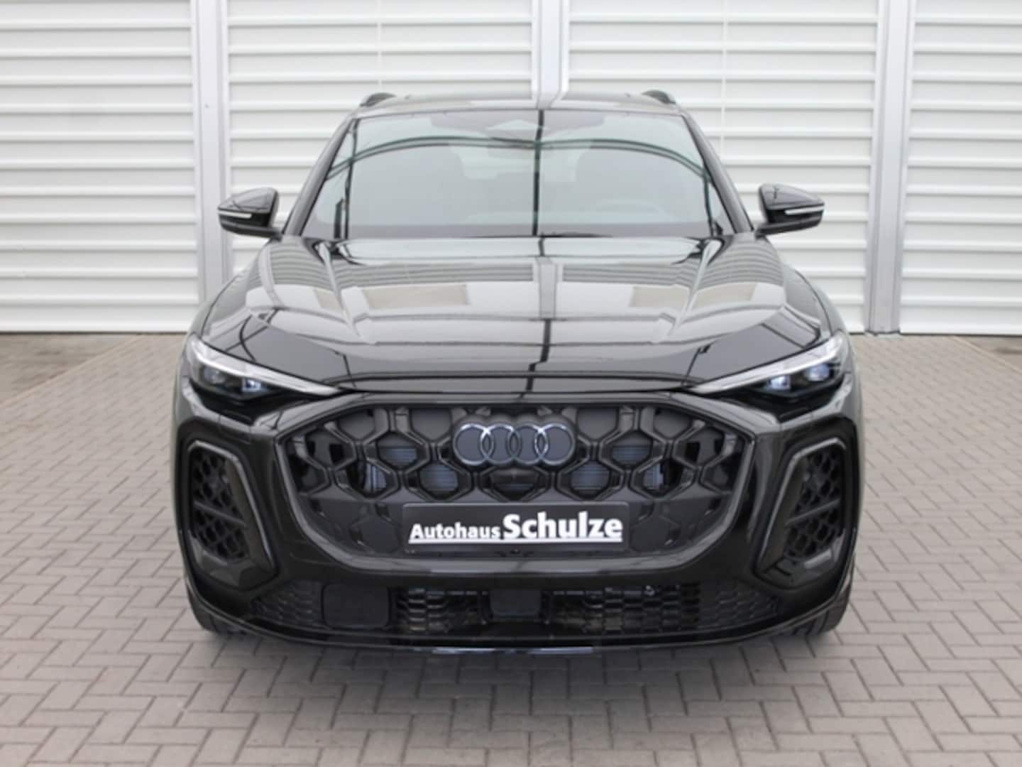 Bild über Audi Q5 SUV TDI quattro 150 kW S tronic - für weitere Informationen kontaktieren Sie den Audi Partner