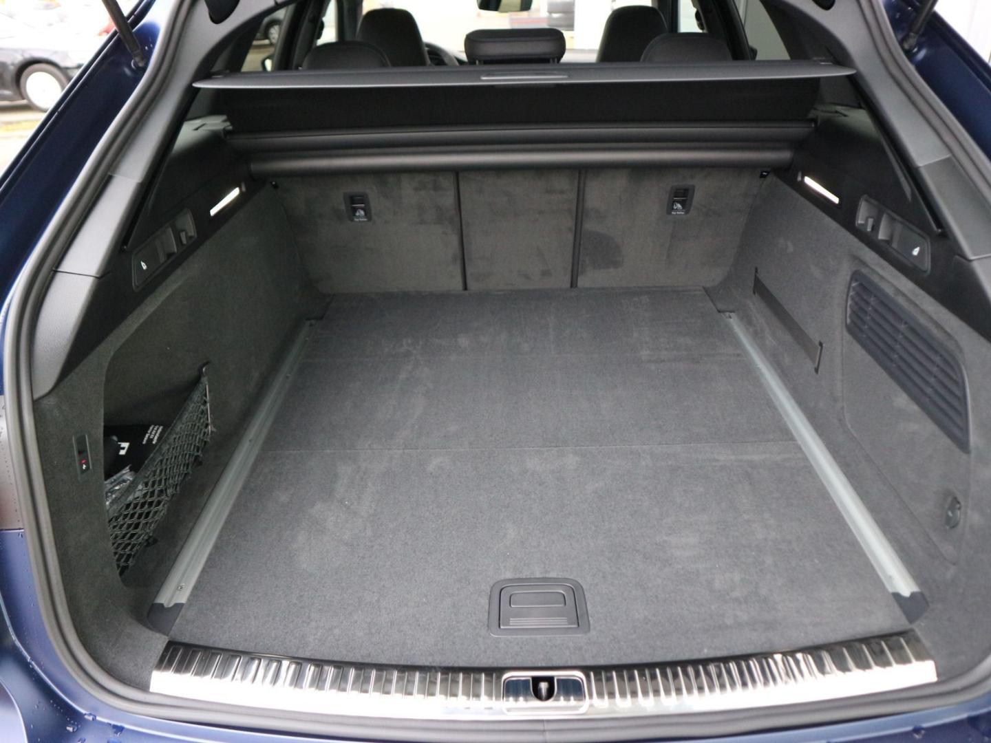Image about Audi RS 6 Avant performance quattro tiptronic