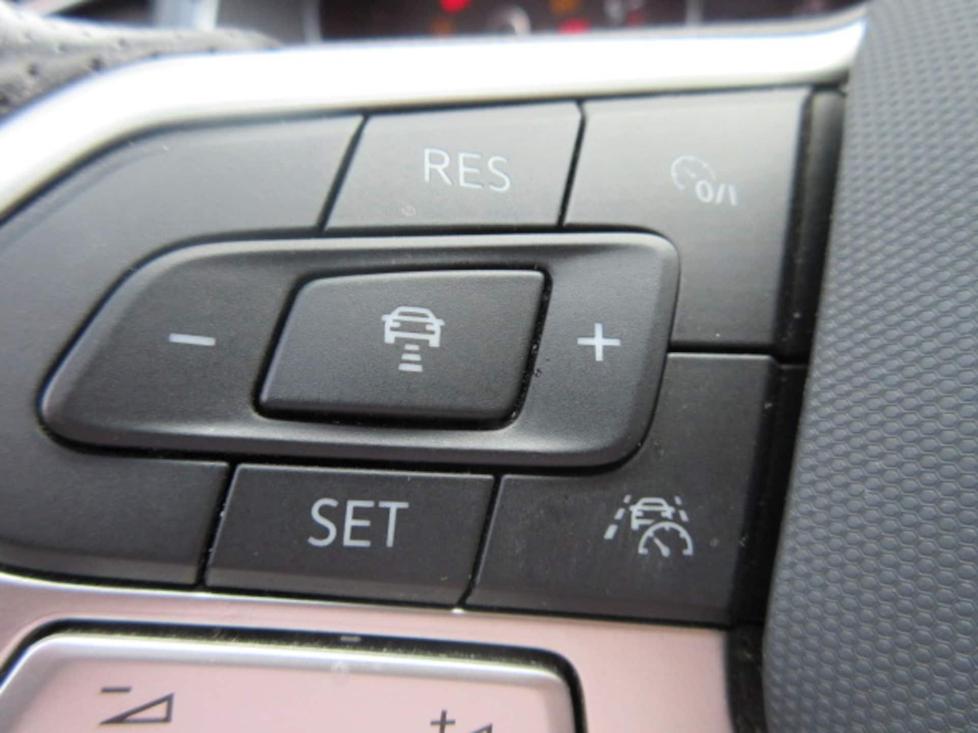Volkswagen Passat Variant R-Line