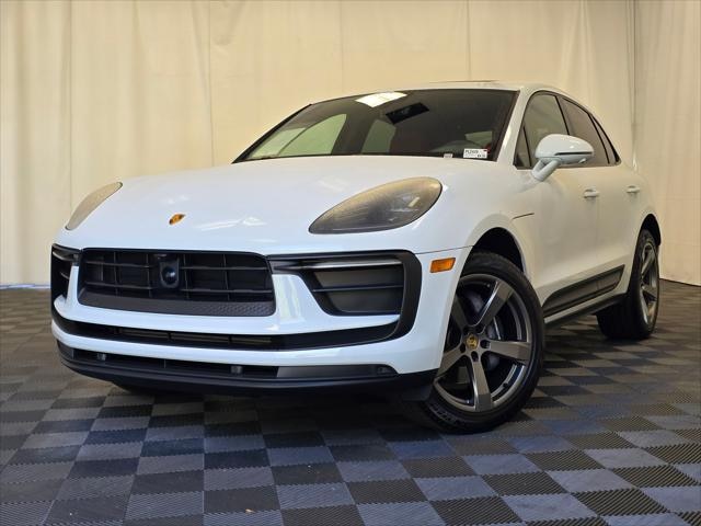 2025 Porsche Macan