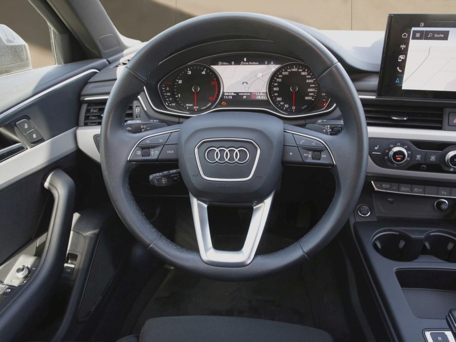 Audi A4 Avant S line