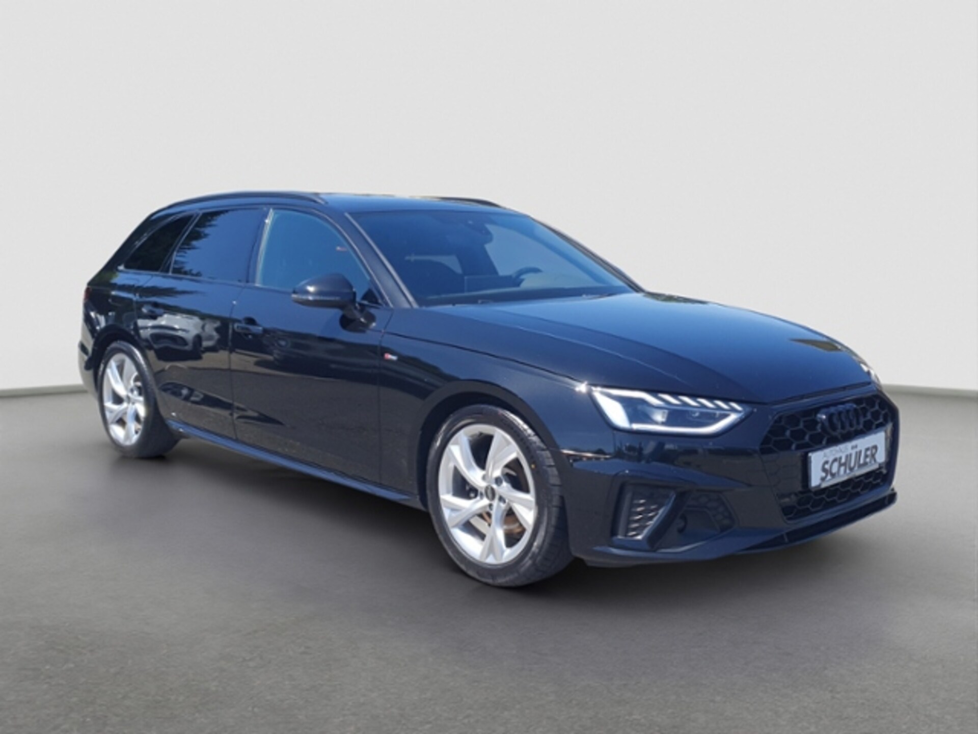 Audi A4 Avant S line