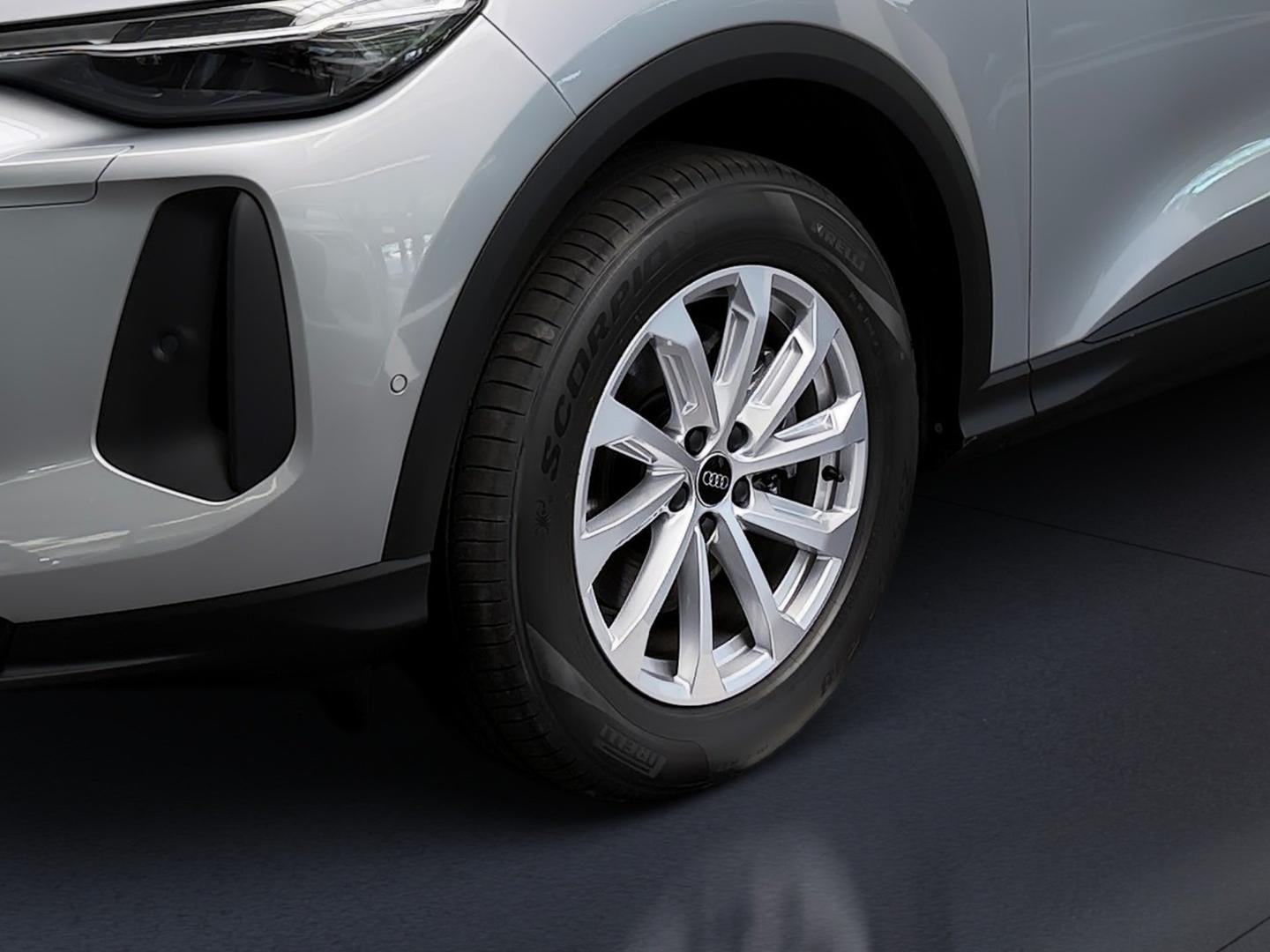 Bild über Audi Q5 SUV TFSI 150 kW S tronic - für weitere Informationen kontaktieren Sie den Audi Partner