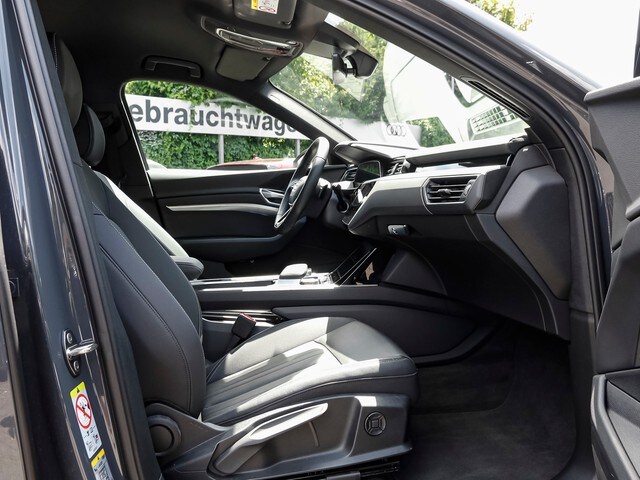 Image about Audi Q8 e-tron advanced 55 e-tron quattro