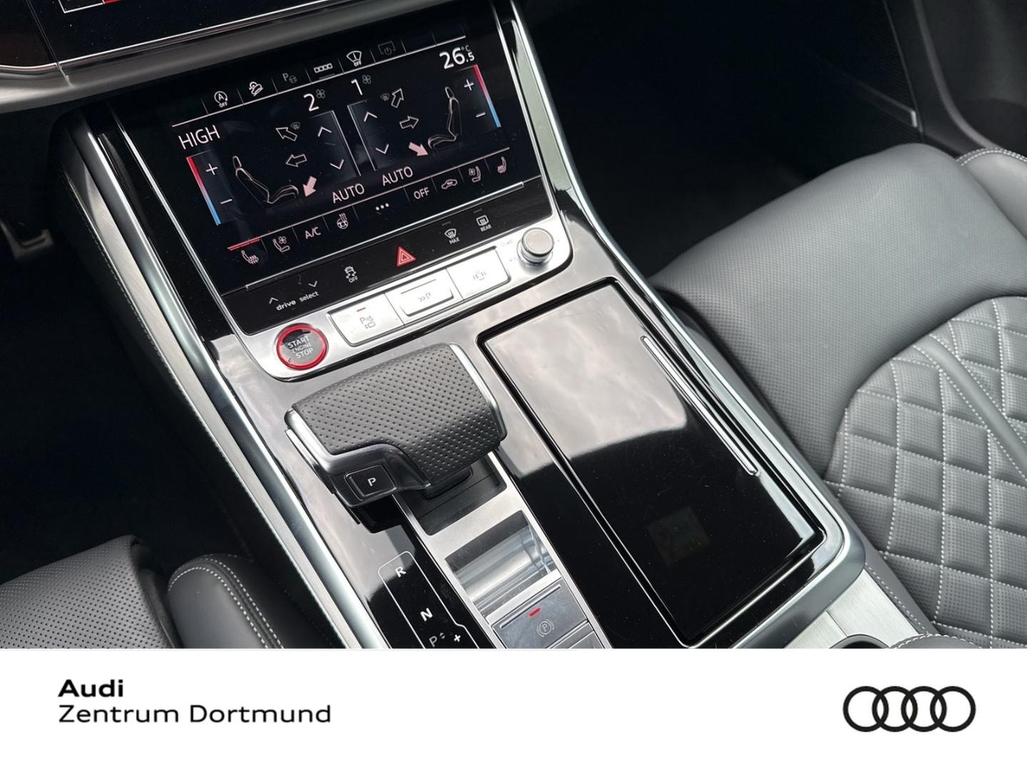 Bild über Audi SQ7 SUV TFSI quattro tiptronic - für weitere Informationen kontaktieren Sie den Audi Partner