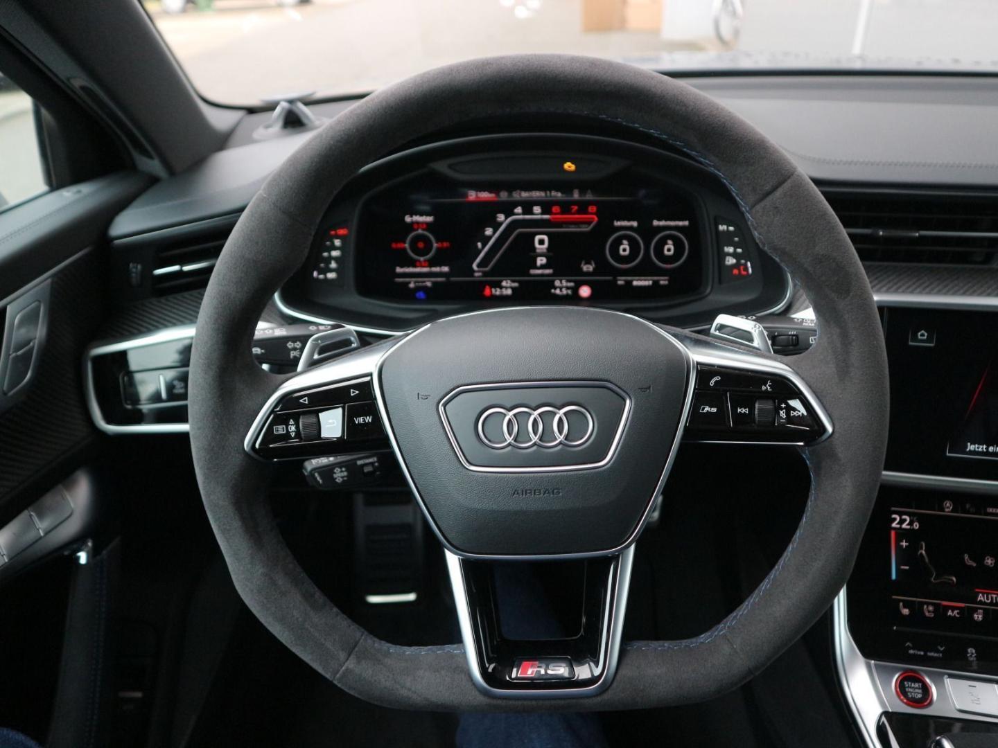 Image about Audi RS 6 Avant performance quattro tiptronic