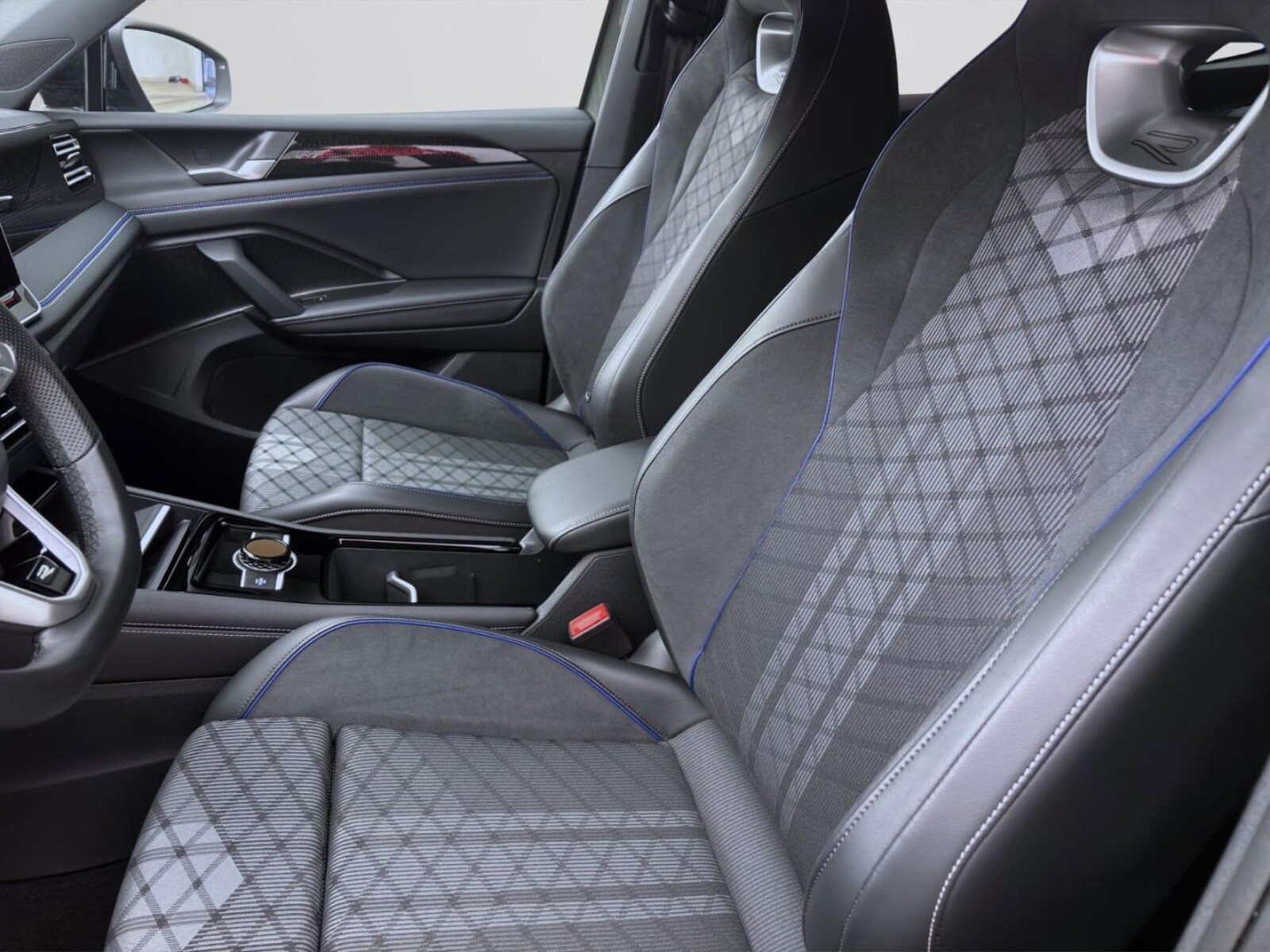 Volkswagen Tiguan – Bild 10