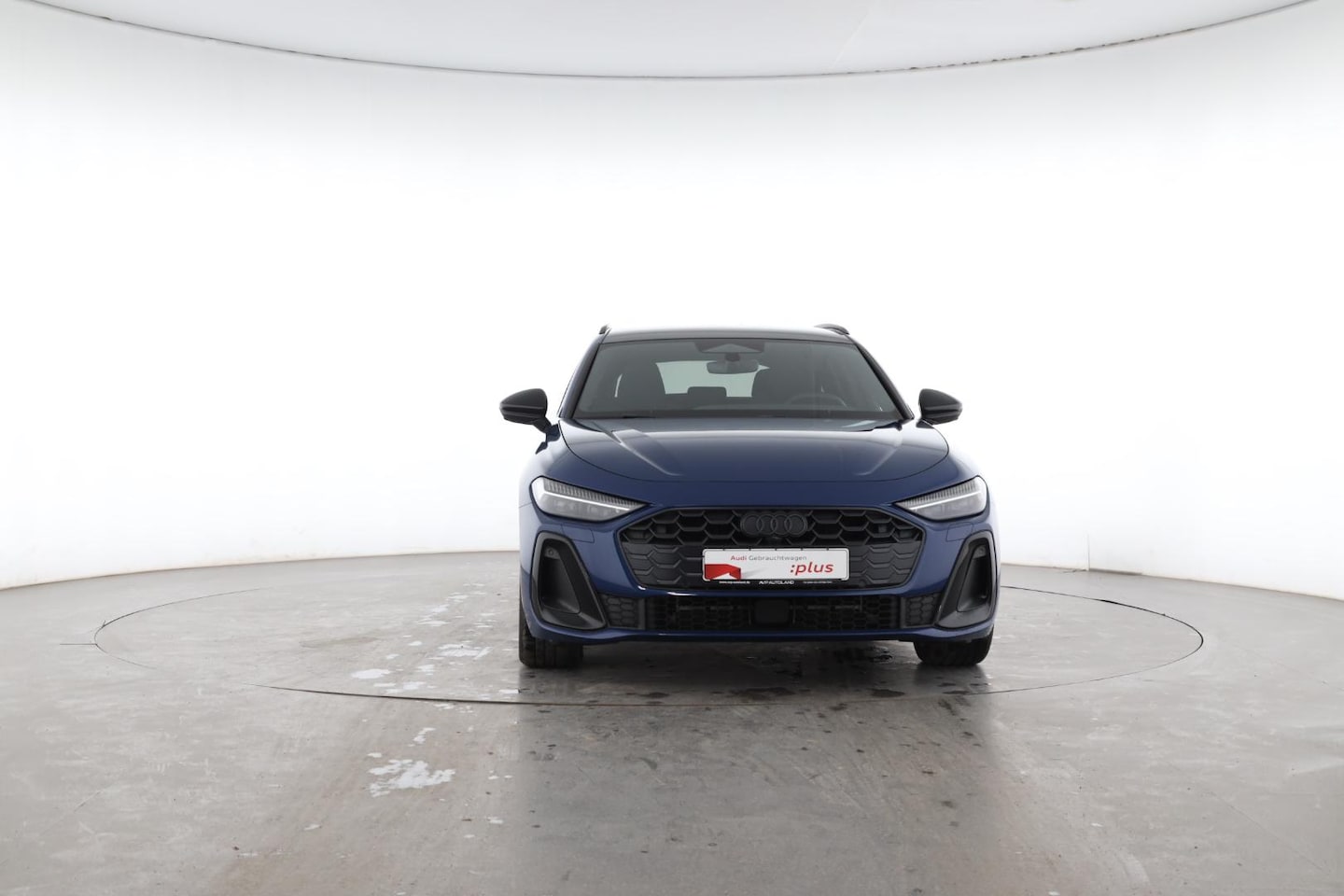 Bild über Audi A5 Avant e-hybrid e-hybrid quattro 220 kW S tronic - für weitere Informationen kontaktieren Sie den Audi Partner