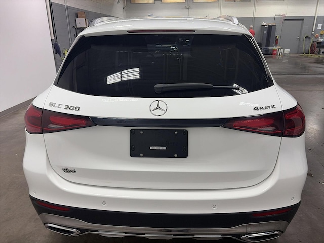 2024 Mercedes-Benz GLC 300