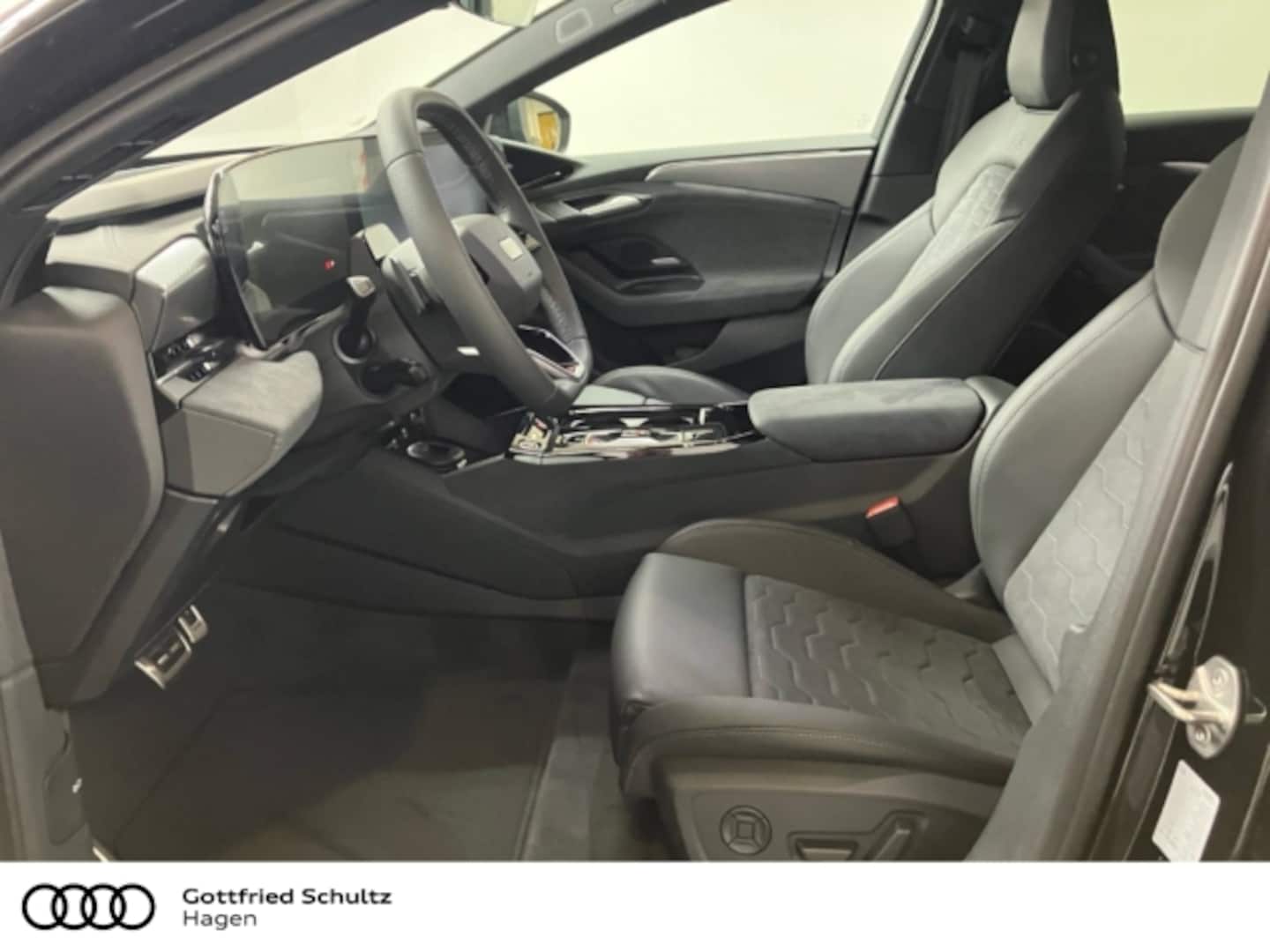 Bild über Audi A6 Avant e-tron S line business e-tron quattro 315 kW - für weitere Informationen kontaktieren Sie den Audi Partner