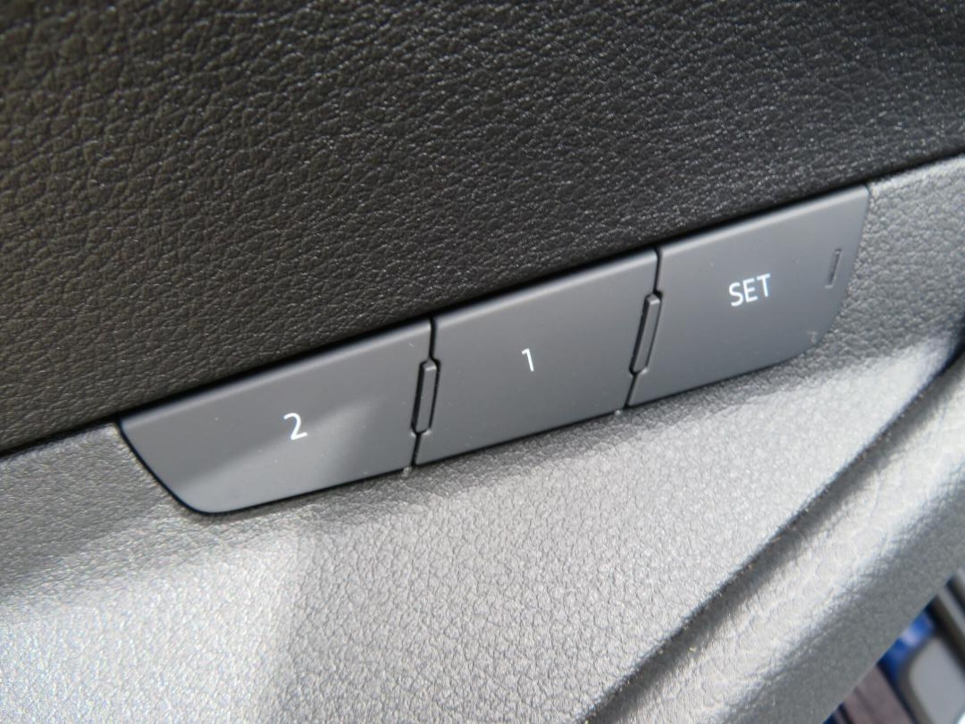 Audi e-tron S line