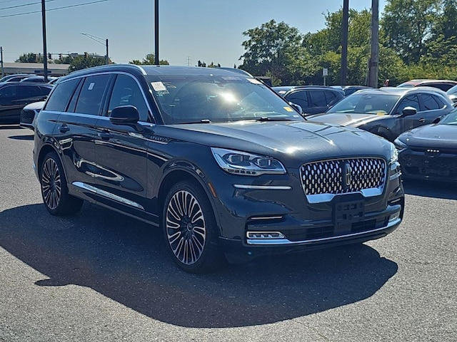Photo of 2023 Lincoln Aviator
