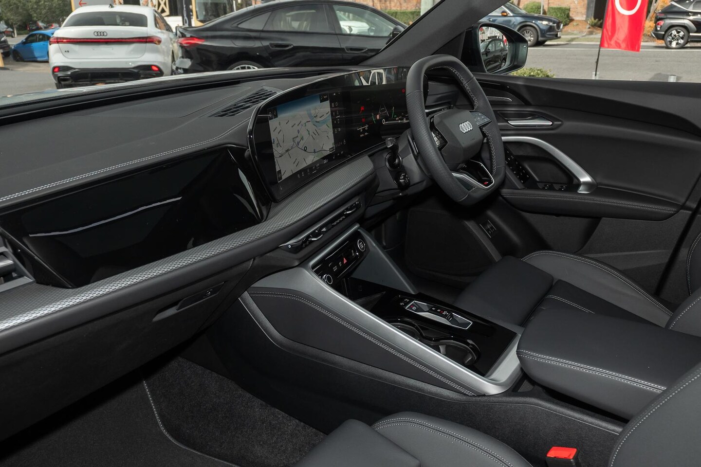 Image about Audi Q5 SUV e-hybrid quattro S tronic