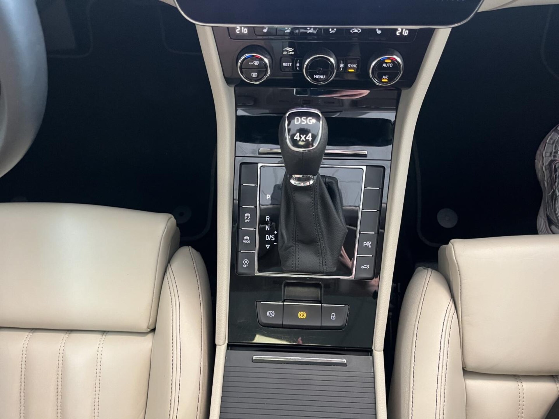 Skoda Superb Combi Laurin & Klement