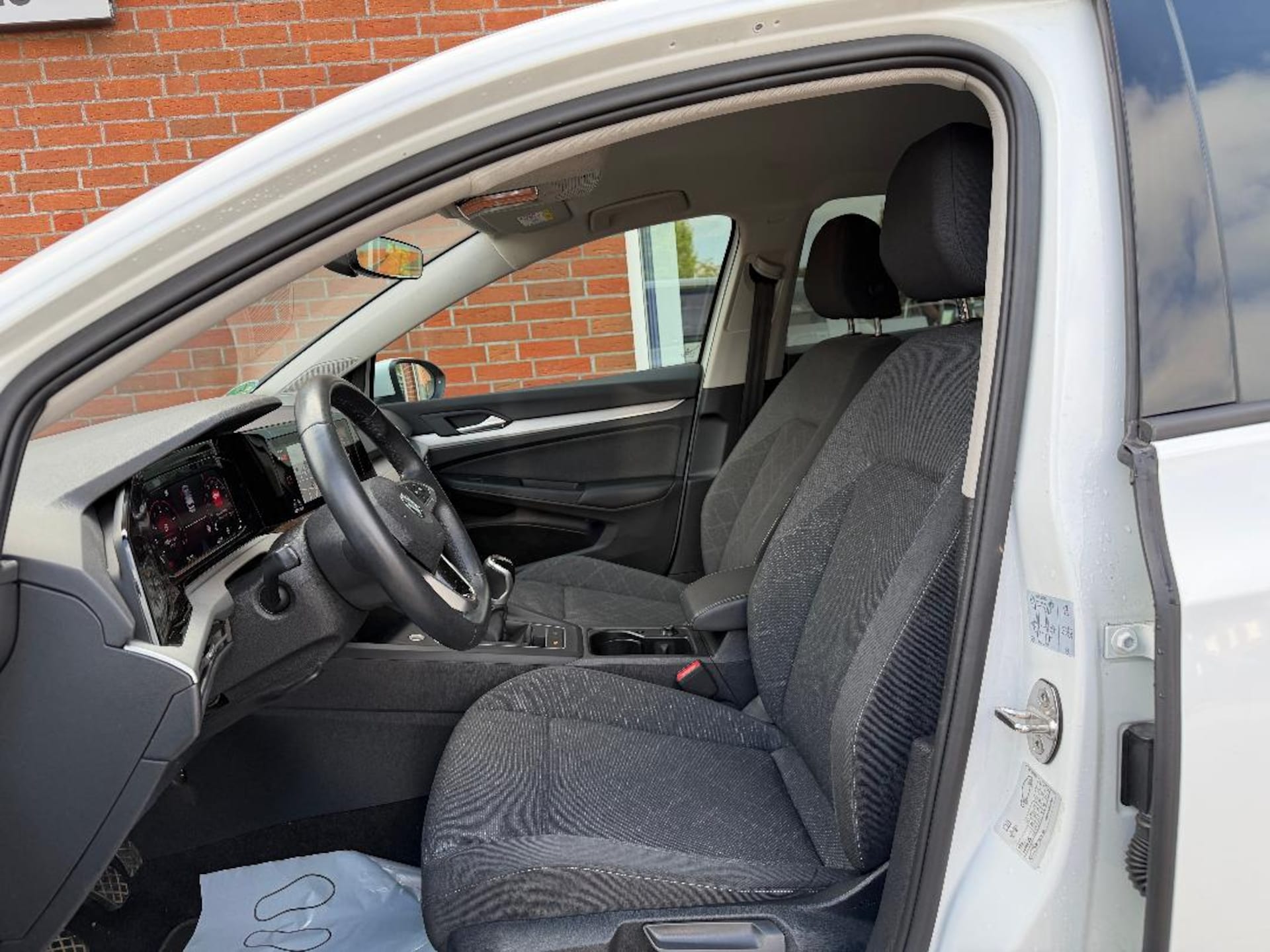 Volkswagen Golf Life