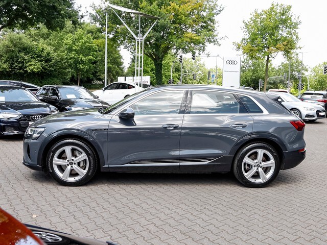 Image about Audi Q8 e-tron advanced 55 e-tron quattro