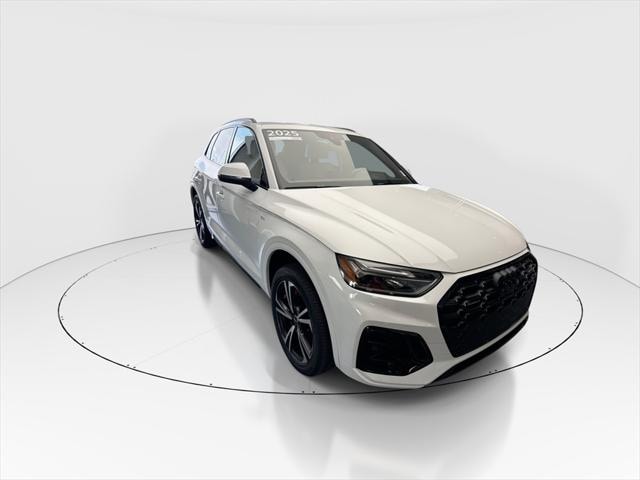 Used 2025 Audi Q5 Premium Plus with VIN WA1EAAFY8S2031360 for sale in Kansas City