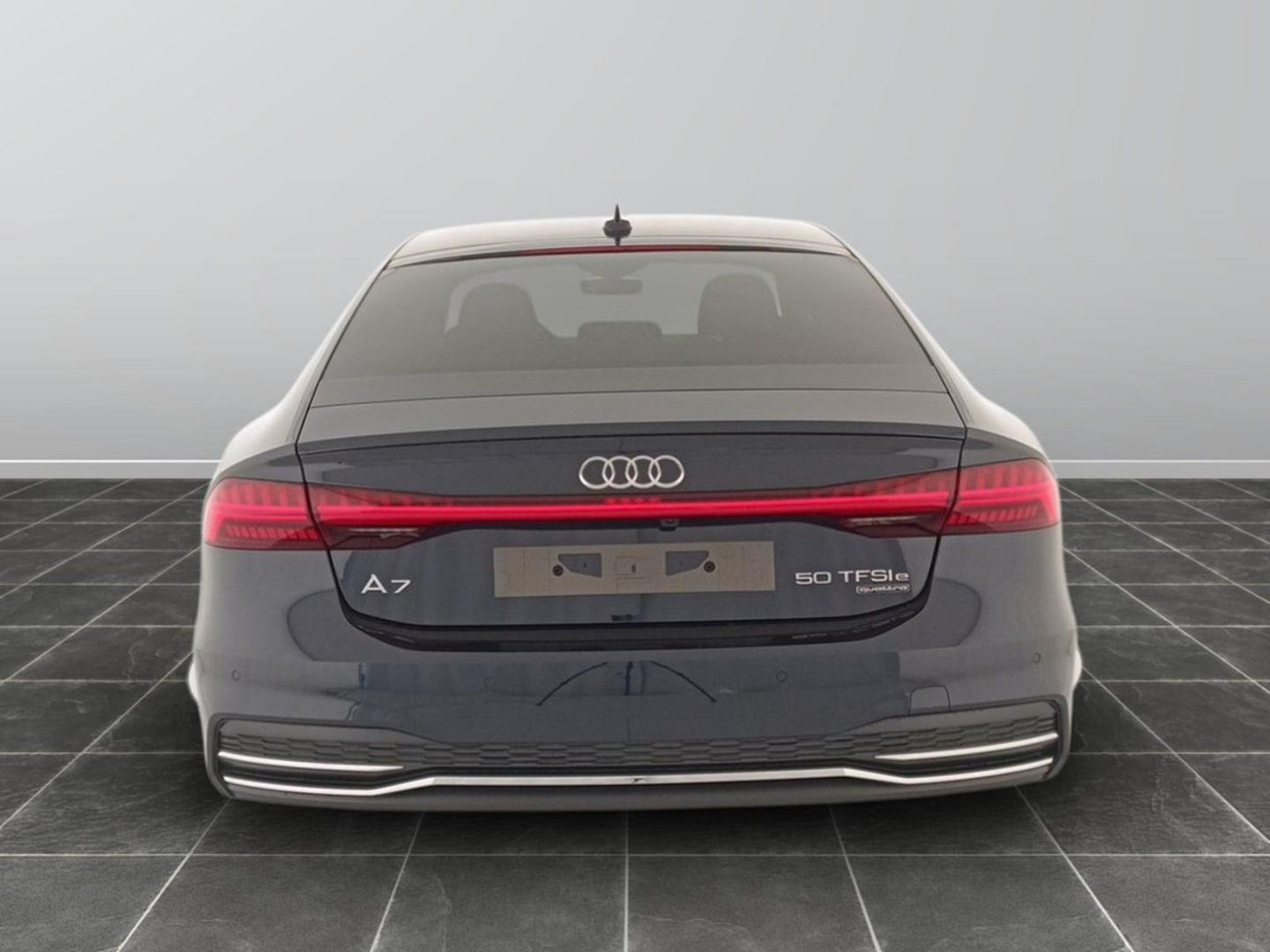 Immagine di Audi A7 Sportback TFSI e Business Advanced 50 TFSI e quattro 220 kW (299 CV) S tronic - Vista: for more details contact your dealer