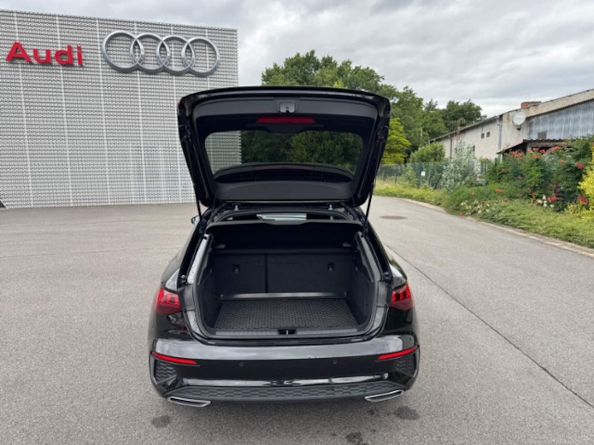 Audi A3 Sportback S line