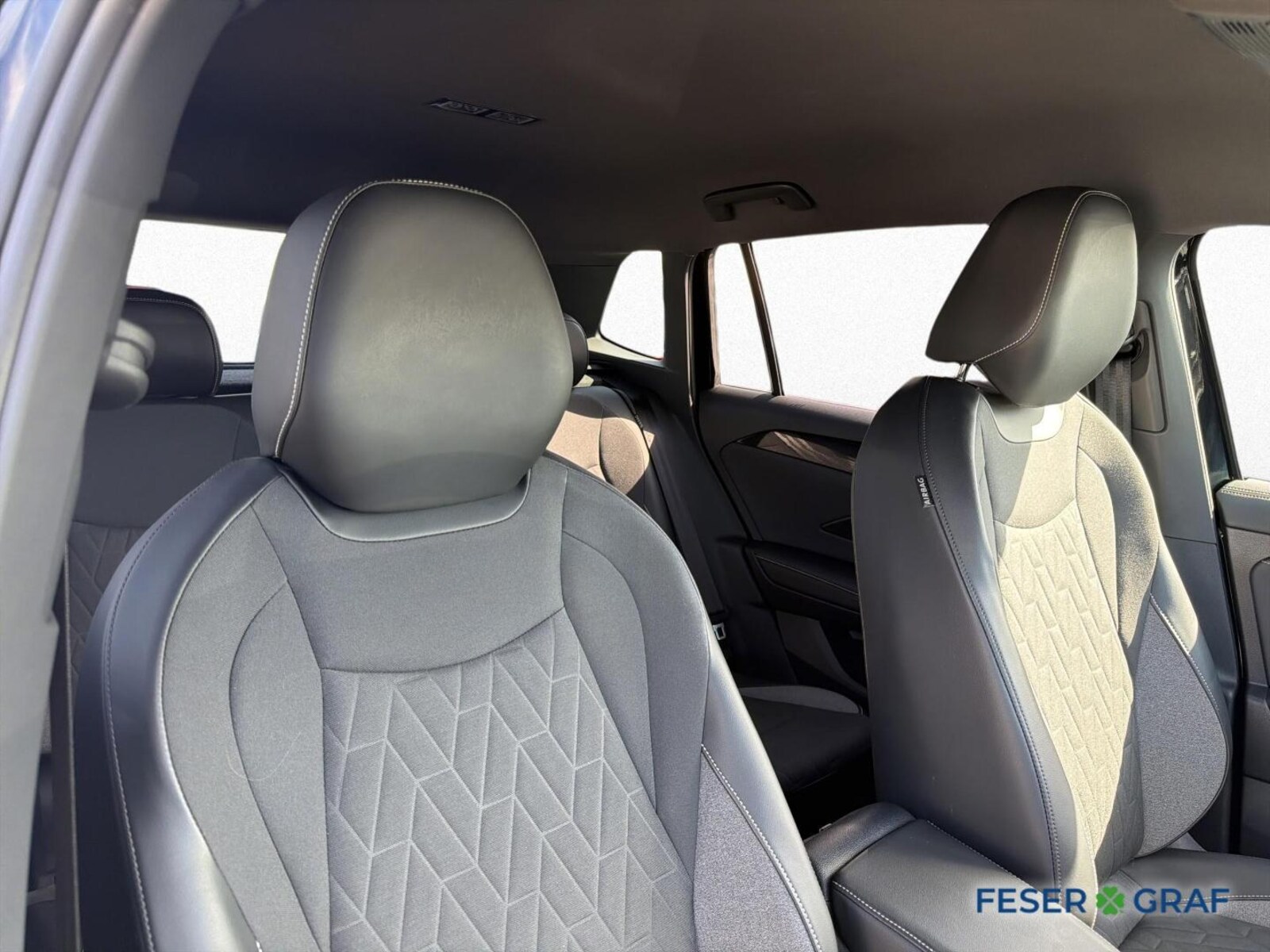 Volkswagen Tiguan – Bild 10
