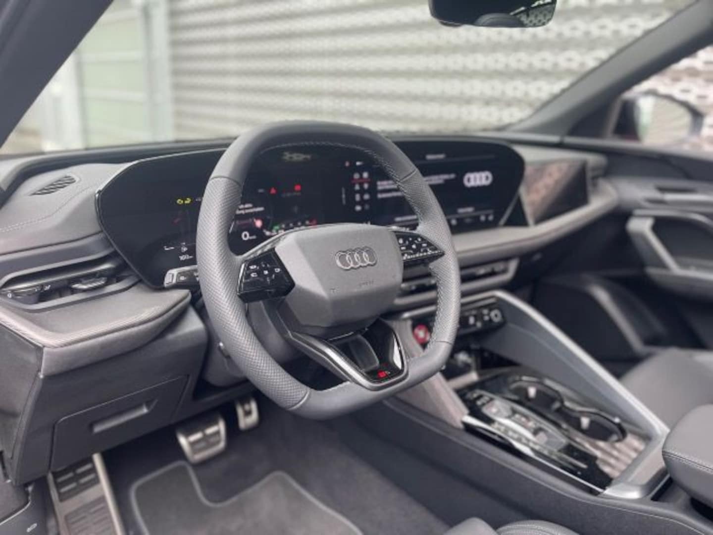 Bild über Audi Q5 Sportback TFSI quattro 150 kW S tronic - für weitere Informationen kontaktieren Sie den Audi Partner