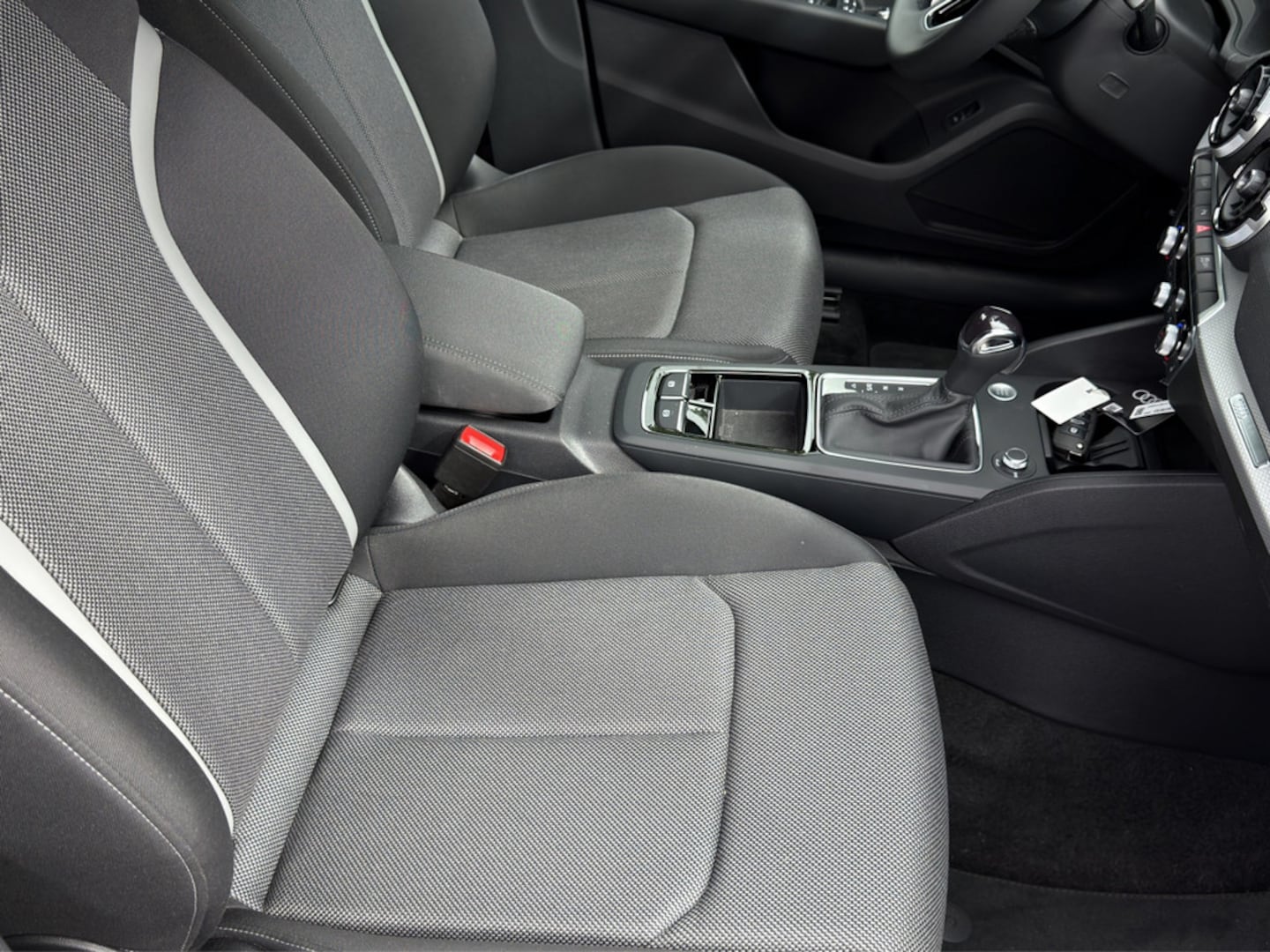 Bild über Audi Q2 S line 35 TFSI 110(150) kW(PS) S tronic - für weitere Informationen kontaktieren Sie den Audi Partner