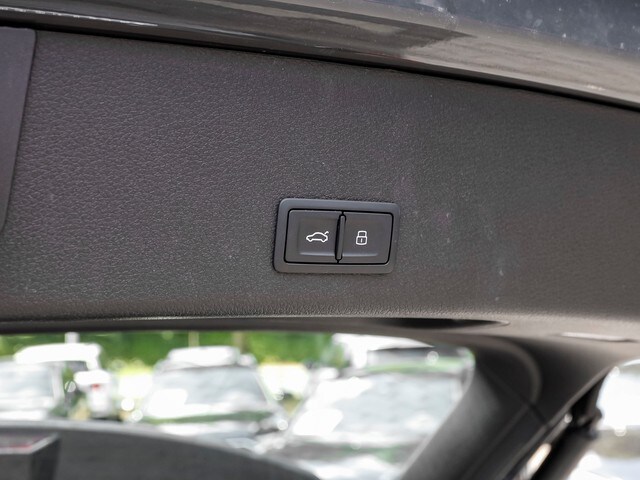 Image about Audi Q8 e-tron advanced 55 e-tron quattro