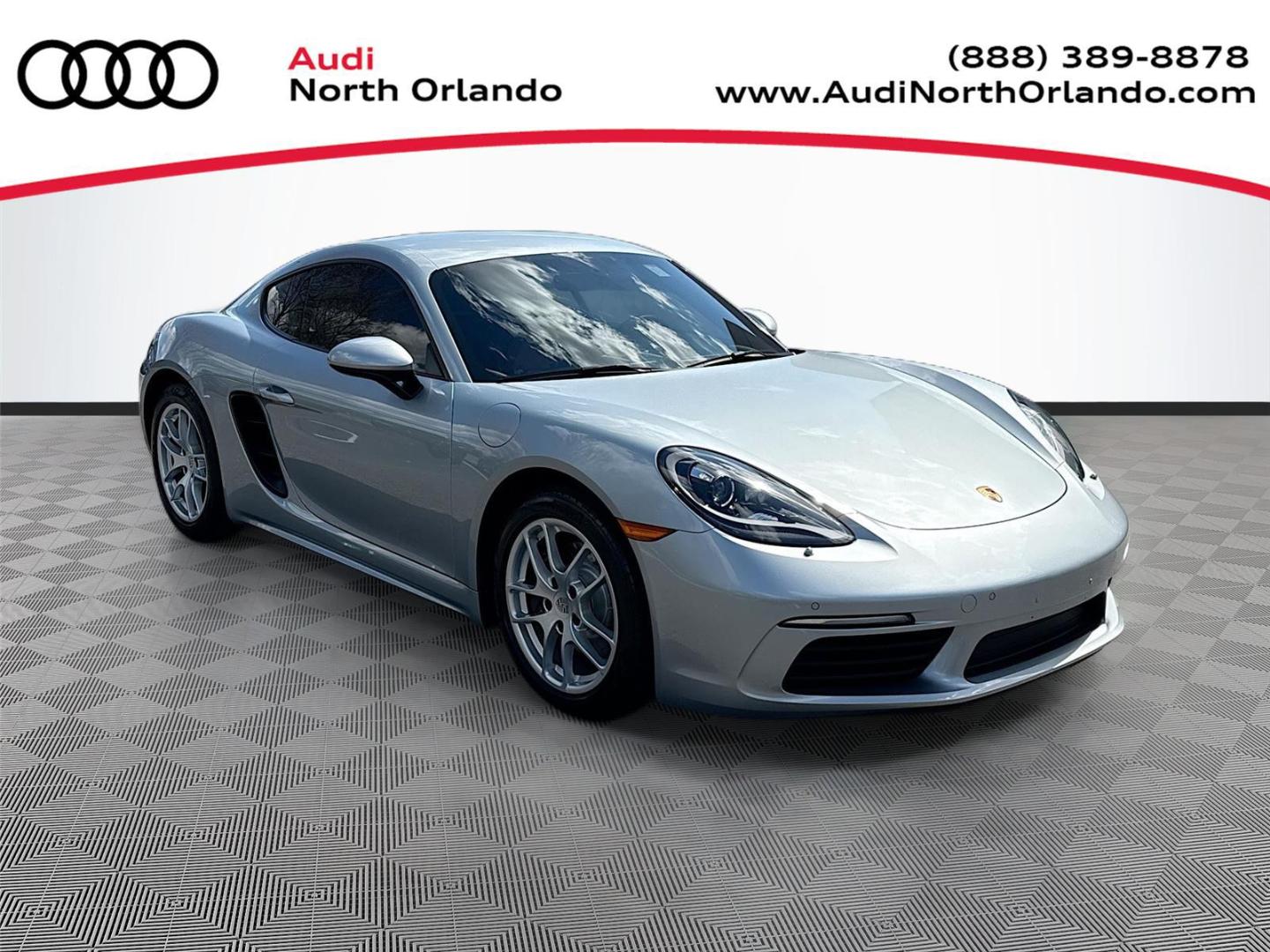 2021 Porsche 718 Cayman T's photo