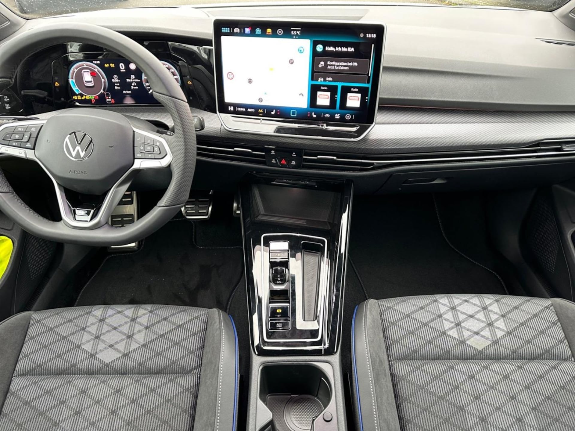 Volkswagen Golf R-Line
