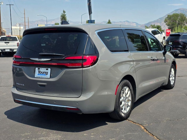 2025 Chrysler Pacifica