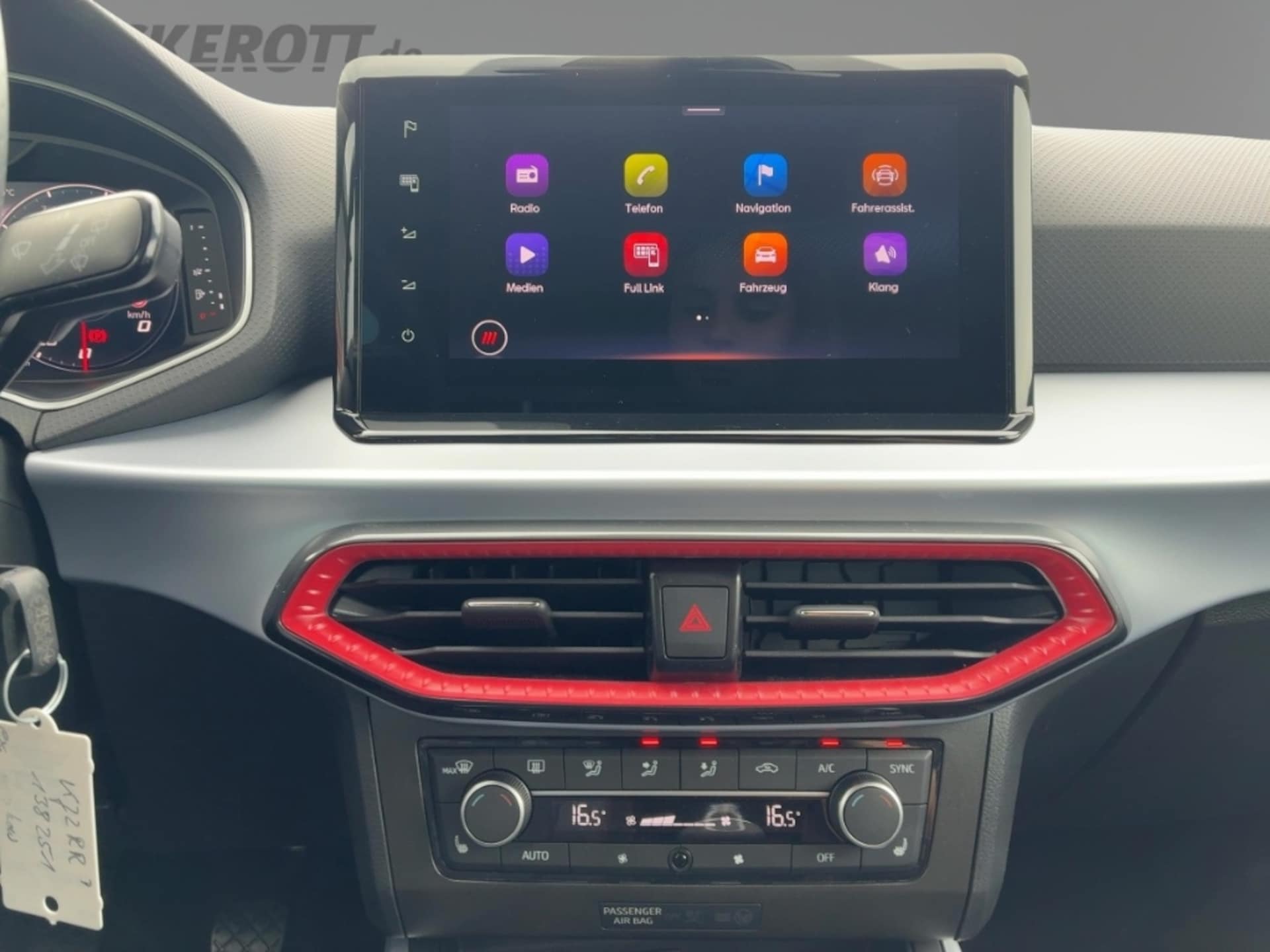 SEAT Arona FR