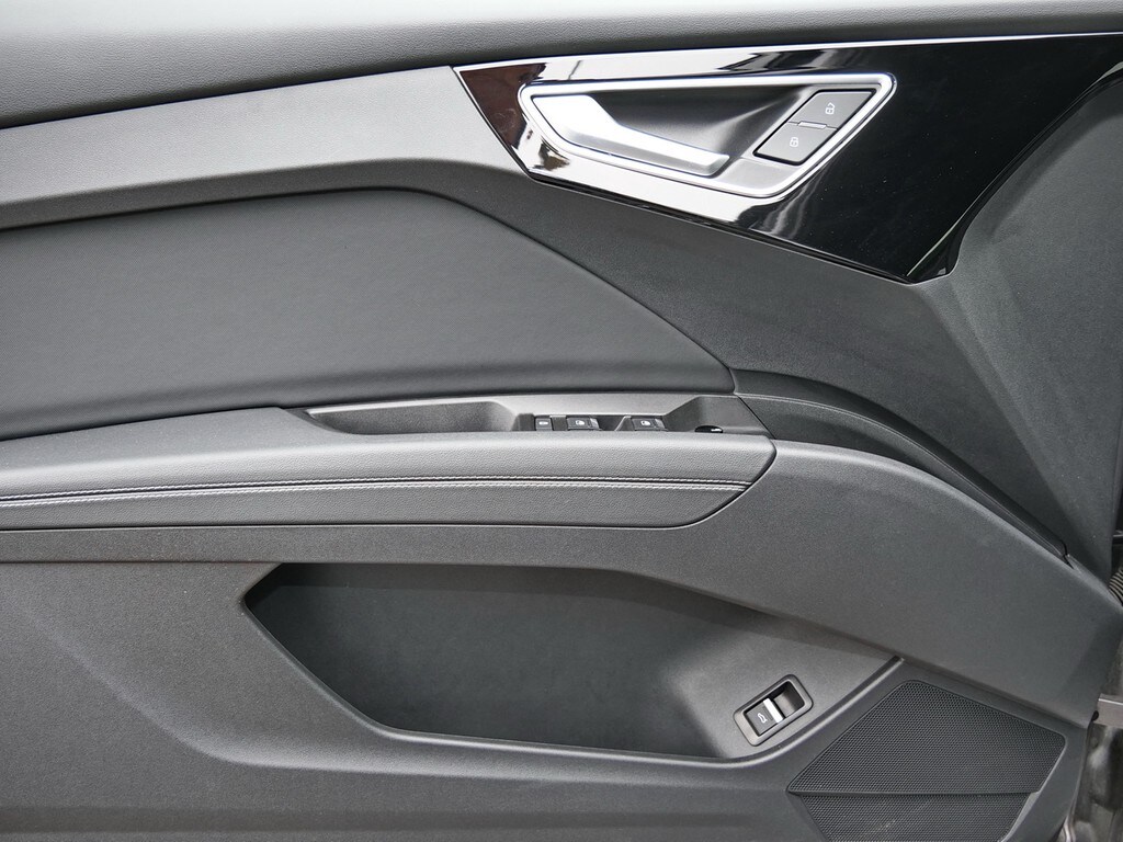 Image about Audi Q4 e-tron 40 e-tron