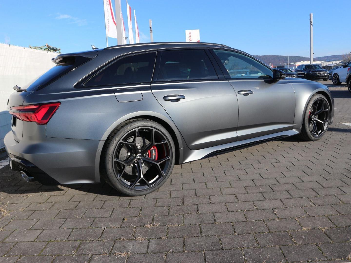 Image about Audi RS 6 Avant performance quattro tiptronic