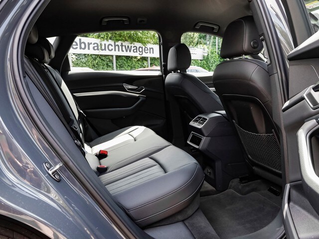 Image about Audi Q8 e-tron advanced 55 e-tron quattro