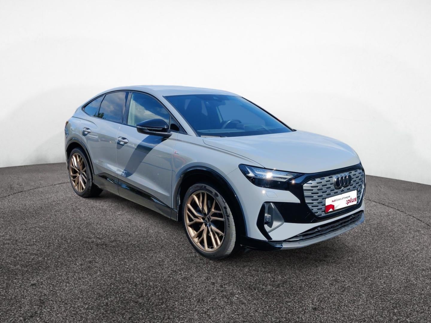 Bild über Audi Q4 Sportback e-tron 45 e-tron quattro - für weitere Informationen kontaktieren Sie den Audi Partner