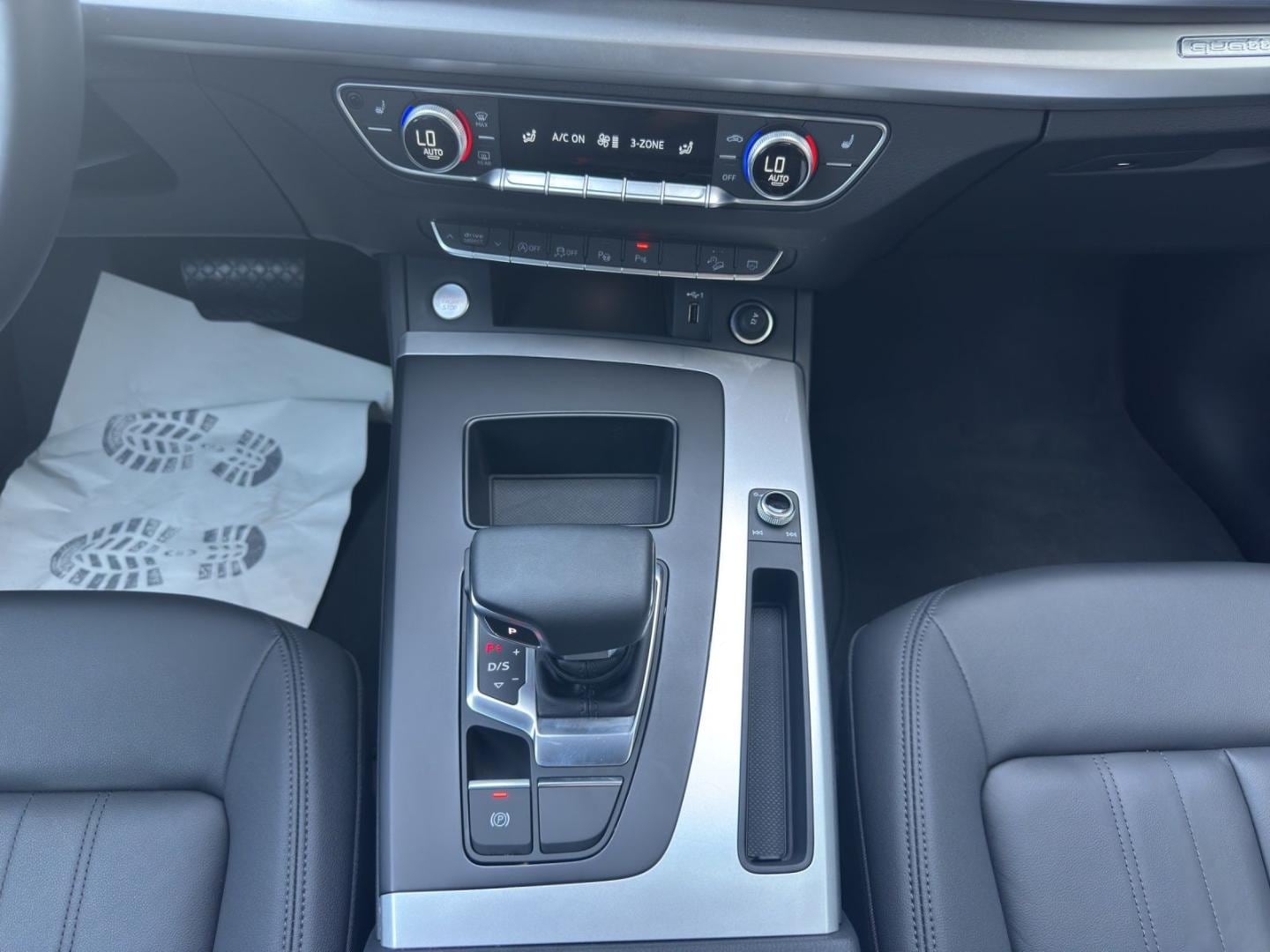 Bild über Audi Q5 Sportback 45 TFSI quattro S tronic - für weitere Informationen kontaktieren Sie den Audi Partner