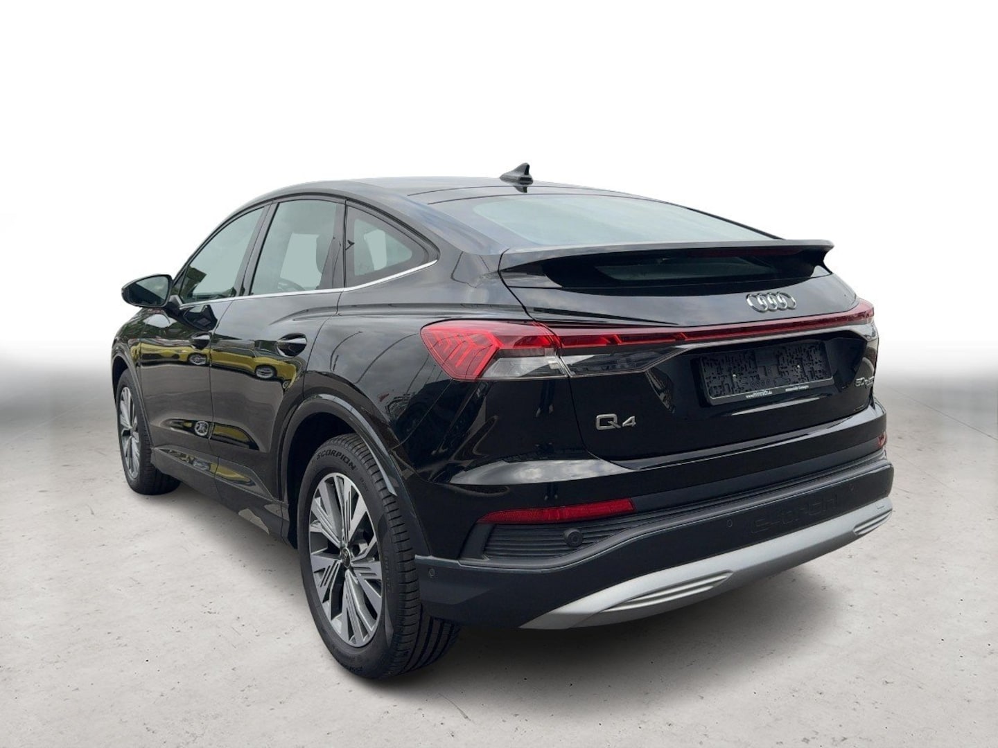 Bild über Audi Q4 Sportback e-tron 50 e-tron quattro - für weitere Informationen kontaktieren Sie den Audi Partner