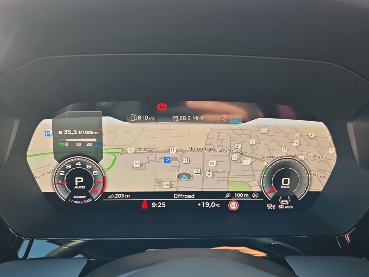 Bild über Audi A3 allstreet 35 TFSI S tronic - für weitere Informationen kontaktieren Sie den Audi Partner