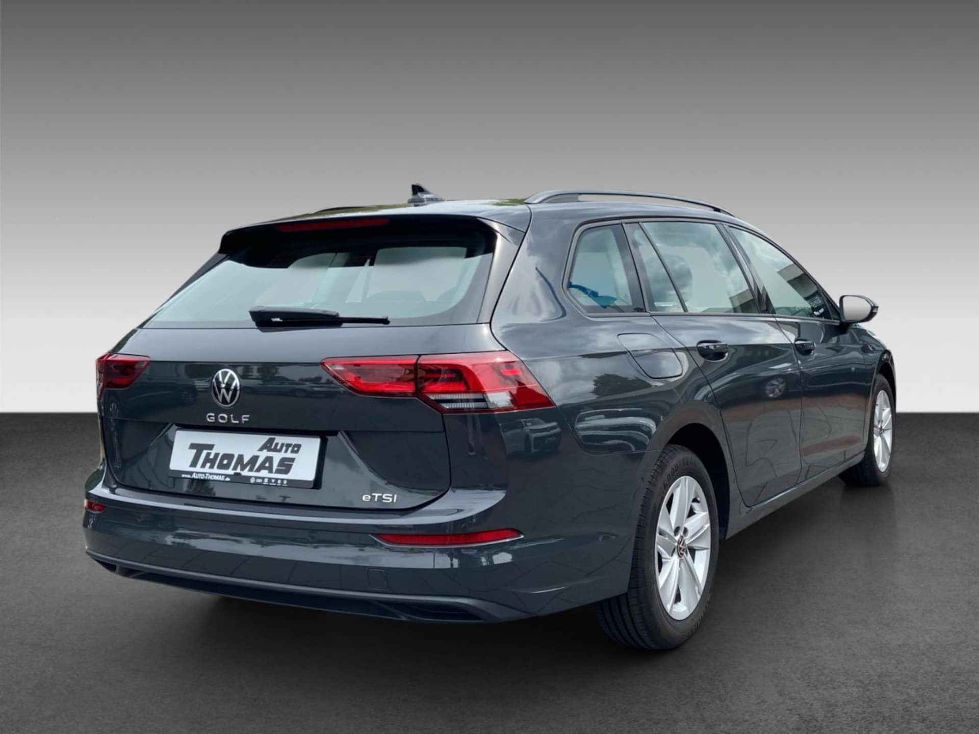 Volkswagen Golf Variant Life