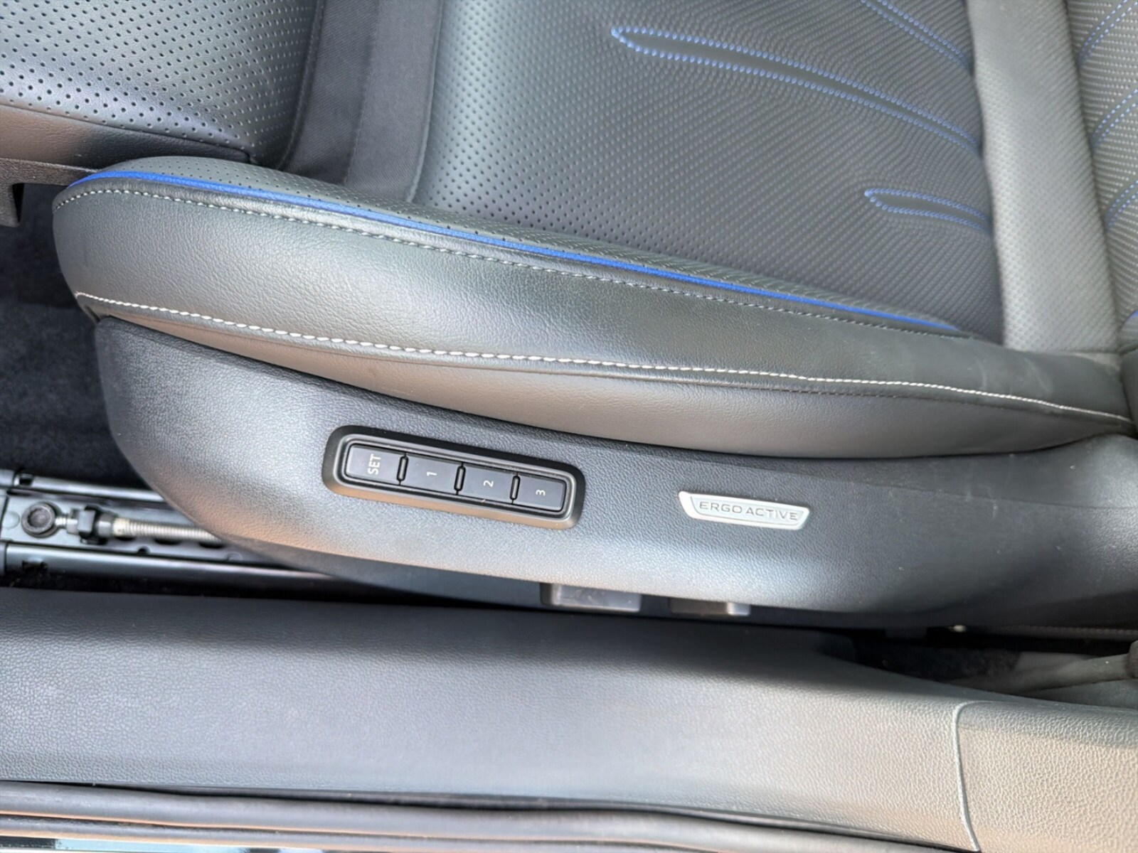Volkswagen Passat – Bild 14