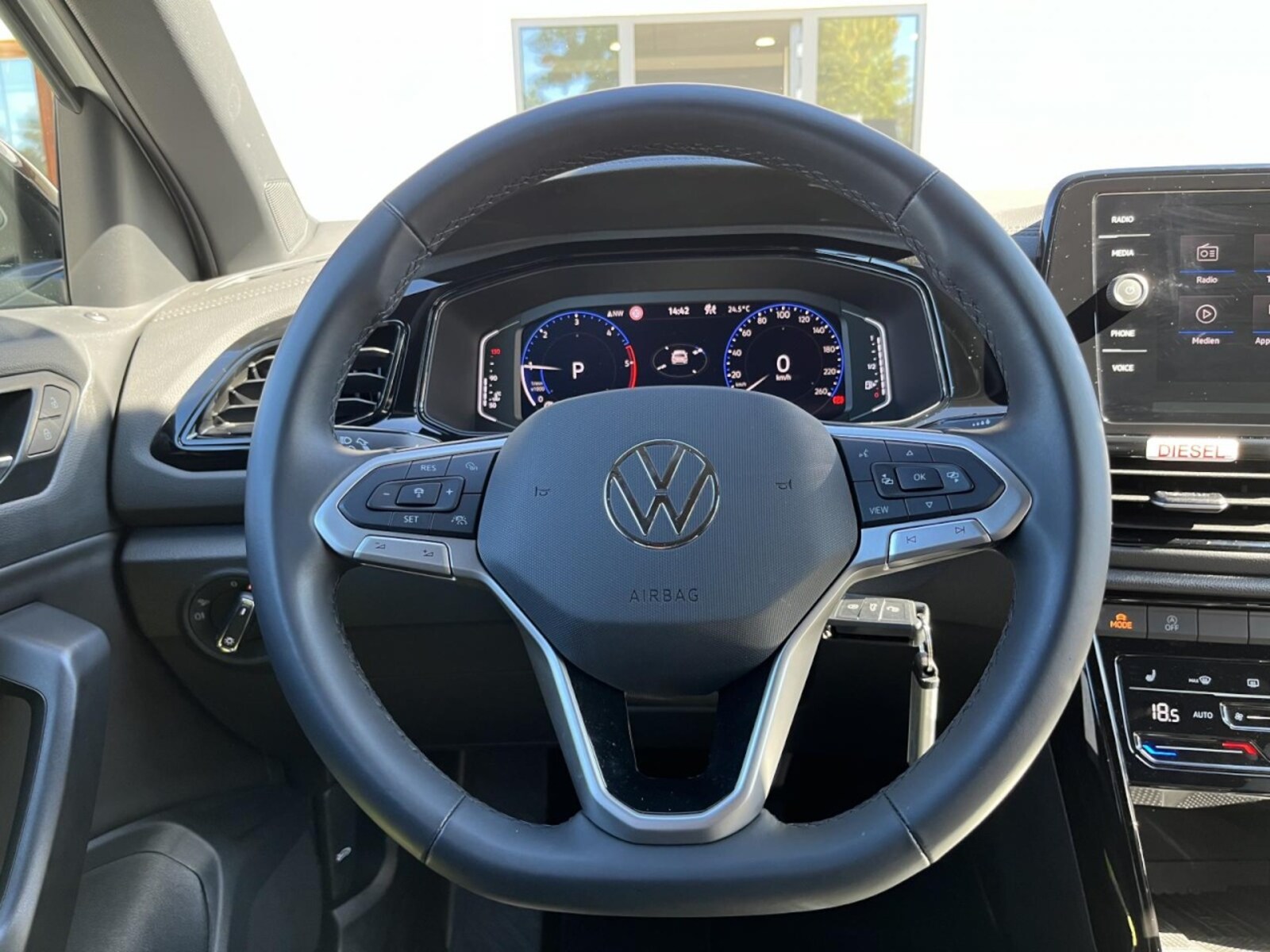 Volkswagen T-Roc – Bild 14