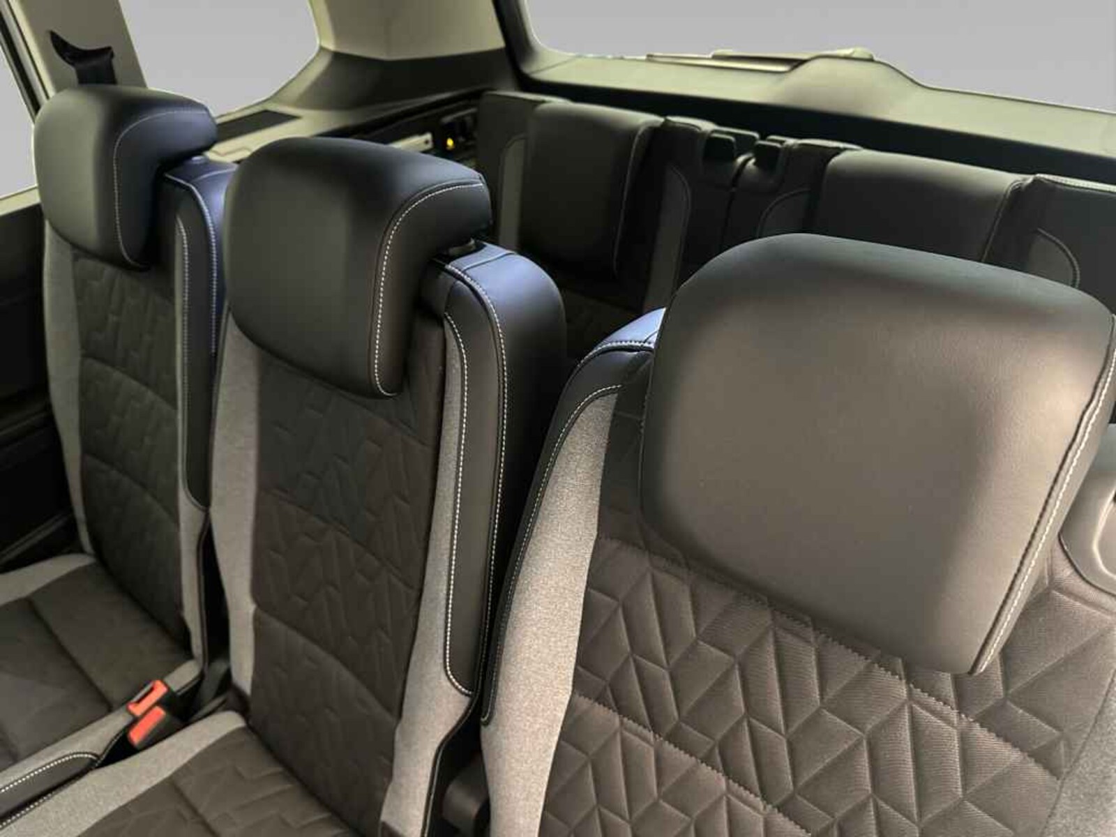 Volkswagen Touran – Bild 14