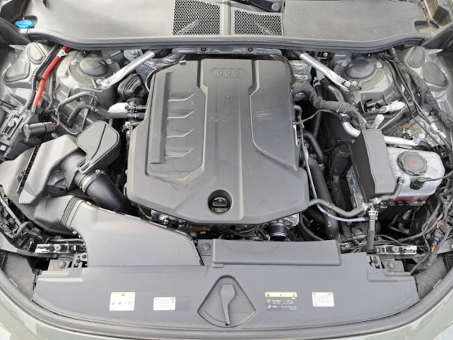Bild über Audi A5 Avant TFSI 110 kW S tronic - für weitere Informationen kontaktieren Sie den Audi Partner